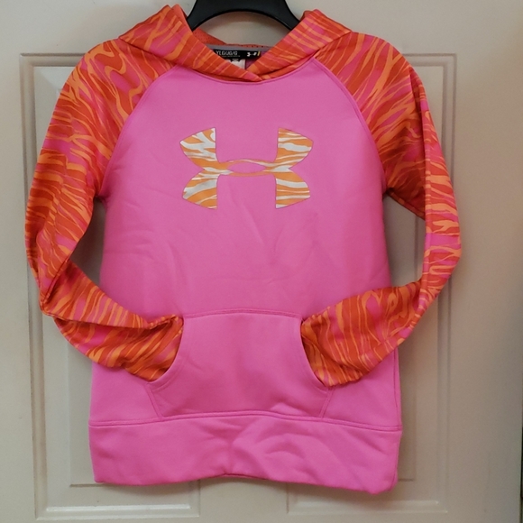 Under Armour Other - Under Armour Girls Youth large hoodie